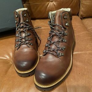 NEW IN BOX Banana Republic - Men’s Leather Boots Sz. 11 Cognac